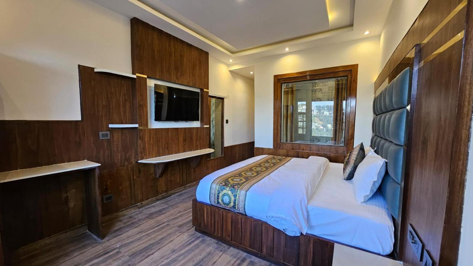 Mountain Zest- Simla Royale Near Mall Road Free Pickup From Railway Station Simla Buitenkant foto