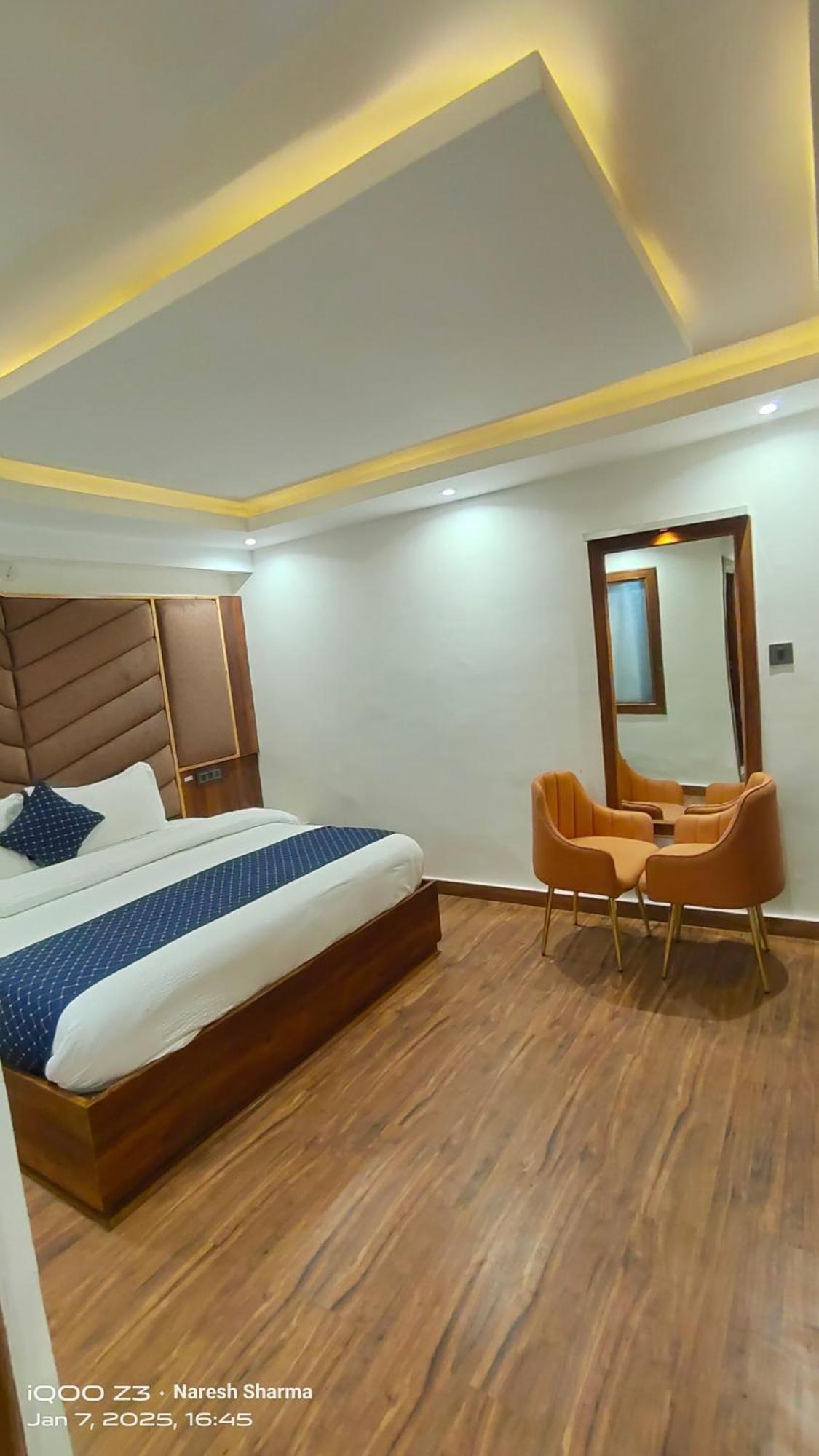Mountain Zest- Simla Royale Near Mall Road Free Pickup From Railway Station Simla Buitenkant foto